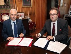 A.Ü'den tarihi protokol